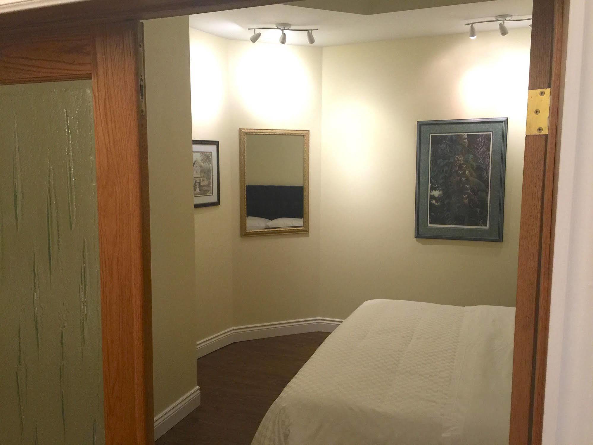 Grey Rose Suites Hanover Экстерьер фото