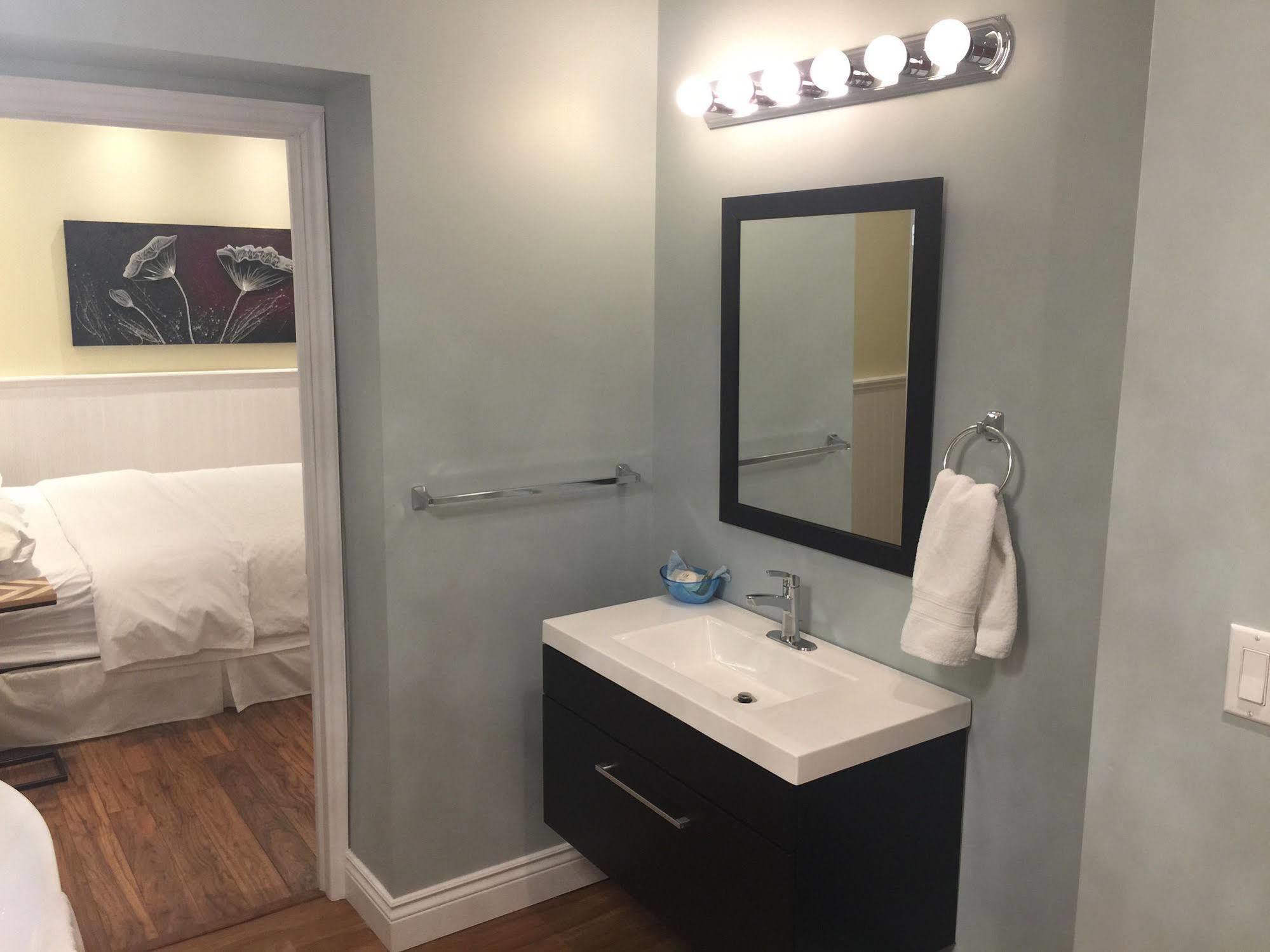 Grey Rose Suites Hanover Экстерьер фото